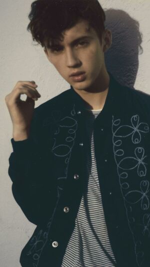 PNAU & TROYE SIVAN - YOU KNOW WHAT I NEED