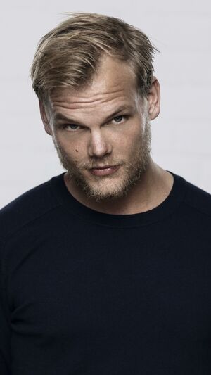 AVICII FT CHRIS MARTIN - HEAVEN