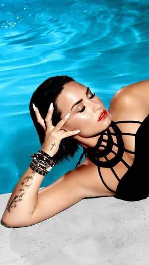 Luis Fonsi feat. Demi Lovato - Échame la Culpa