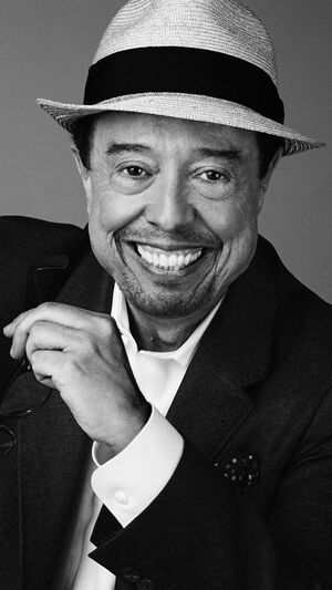 Sergio Mendes & Black Eyed Peas - Mas Que Nada