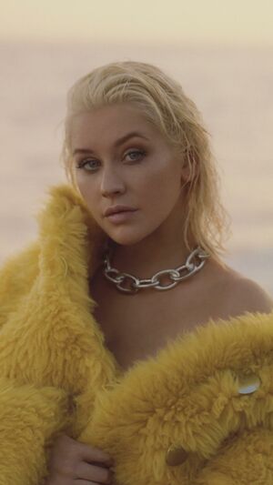 A GREAT BIG WORLD FT CHRISTINA AGUILERA - SAY SOMETHING