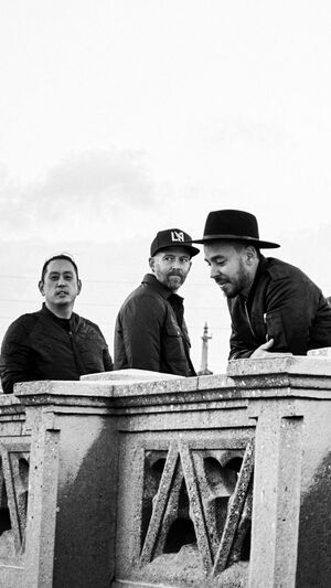 Linkin Park & Kiiara - Heavy