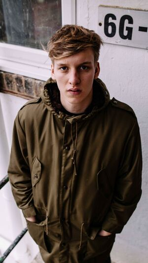 George Ezra - Hold My Girl