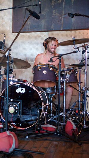 Foo Fighters - Wheels