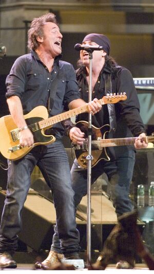 Bruce Springsteen - Born In The U.S.A.