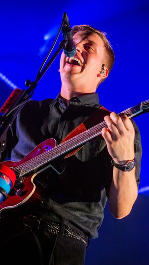 George Ezra - Green Green Grass