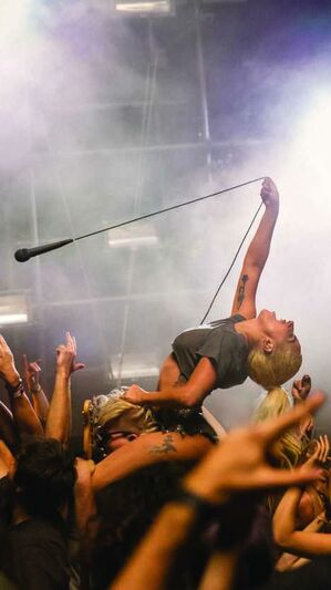 LADY GAGA - THE DEAD DANCE