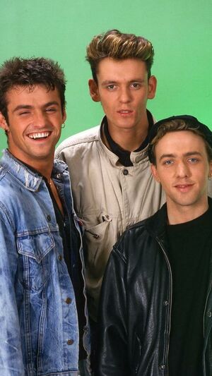 Wet Wet Wet - Love Is All Around