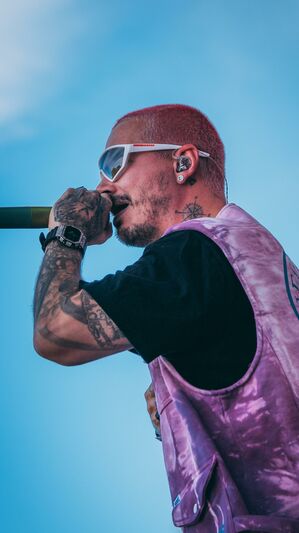 DJ SNAKE FT J BALVIN & TYGA - LOCO CONTIGO