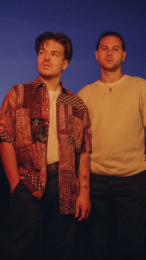 Milky Chance - Camouflage