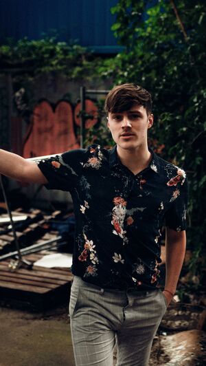 Tom Gregory x VIZE - Make It Right