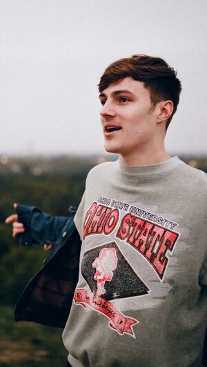 Tom Gregory - Footprints