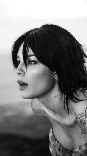 Halsey - You Should Be Sad