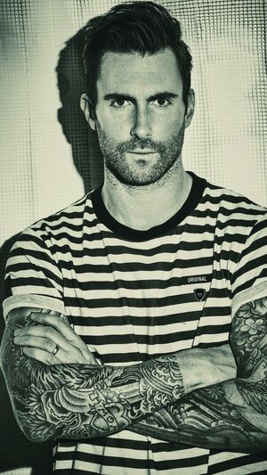 MAROON 5 FT CHRISTINA AGUILERA - MOVES LIKE JAGGER