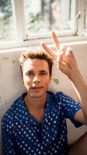Felix Jaehn & Omar Rudberg - Siren