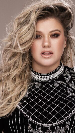 Kelly Clarkson - Breakaway
