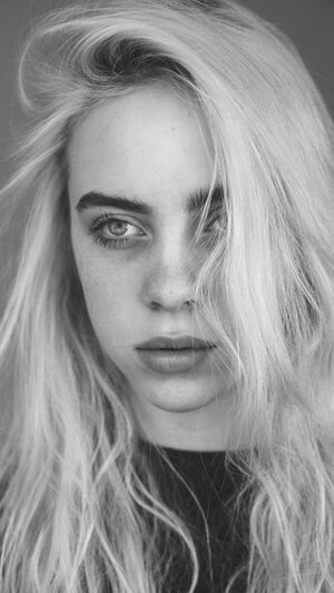 BILLIE EILISH - BIRDS OF A FEATHER