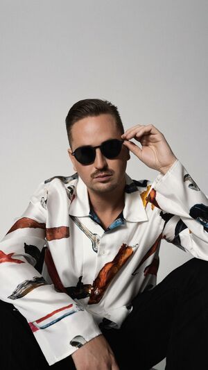 Robin Schulz x Fast Boy - Million Good Reasons