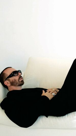 Eurythmics - Here Comes The Rain Again