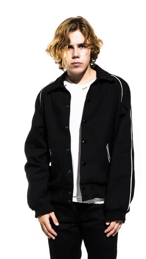 THE KID LAROI - THOUSAND MILES