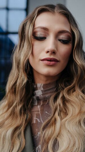 Leony & Calum Scott - Stay