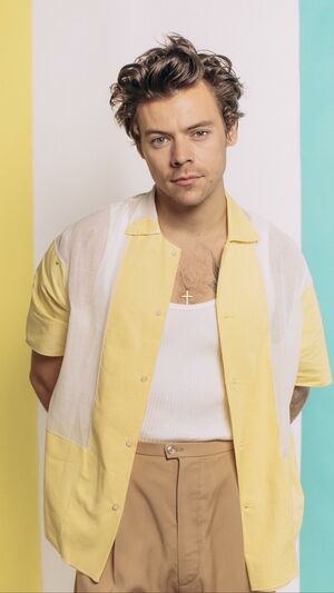 HARRY STYLES - TREAT PEOPLE WITH KINDNESS