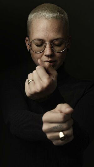 Stefanie Heinzmann - All We Need Is Love (Acoustic Version)