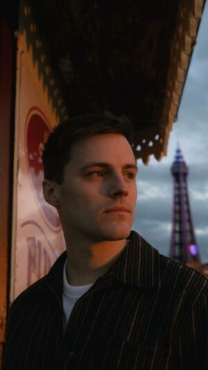 Tom Gregory x VIZE - Make It Right