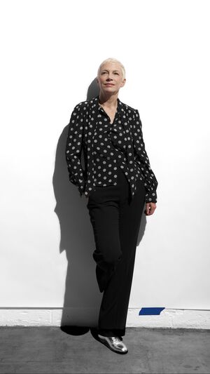 Eurythmics - Here Comes The Rain Again