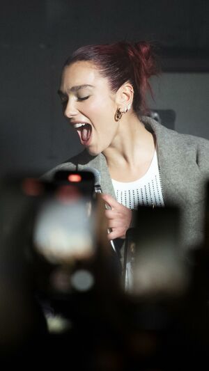 DUA LIPA - HOTTER THAN HELL