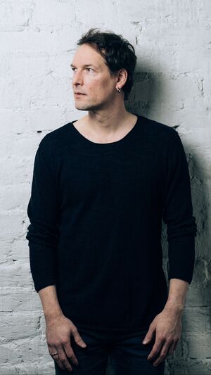 Riku Rajamaa - Hold Me Close