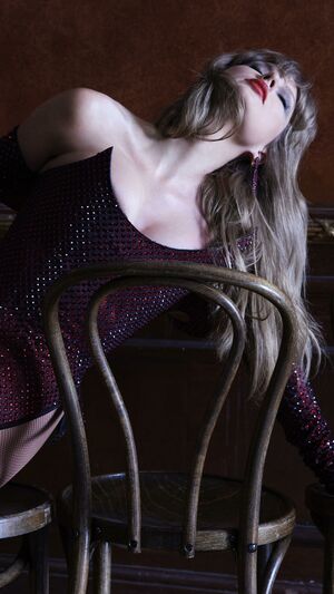 TAYLOR SWIFT - THE MAN