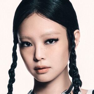 JENNIE