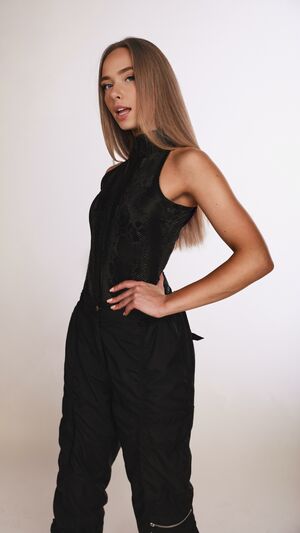 JUSTÉ, JAXSTYLE, JON - TURN THE LIGHTS OFF