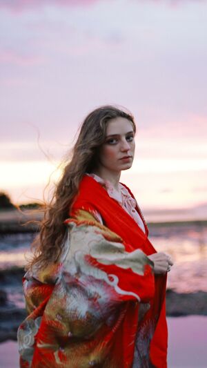Birdy - People Help The People